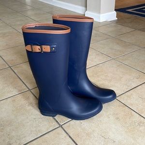 Chooka Tall (15”) Navy Blue Rain Boots with Brown Accents